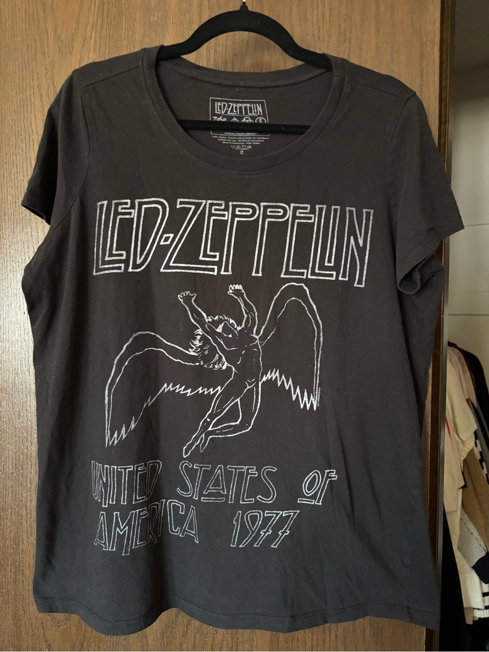 Led Zeppelin black t-shirt XL